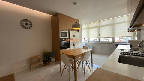 Apartamento T3+1 Arrendamento em Bonfim,Porto