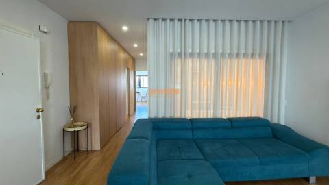 Apartamento T3+1 Arrendamento em Bonfim,Porto