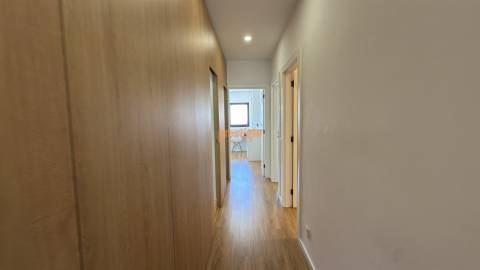 Apartamento T3+1 Arrendamento em Bonfim,Porto