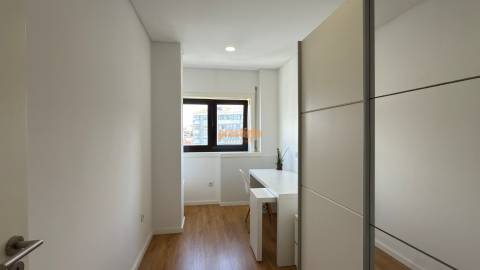 Apartamento T3+1 Arrendamento em Bonfim,Porto