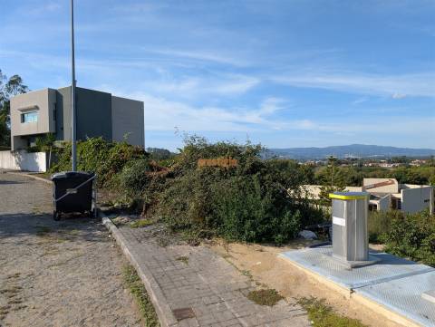 Terreno Urbano  Venda em Adaúfe,Braga