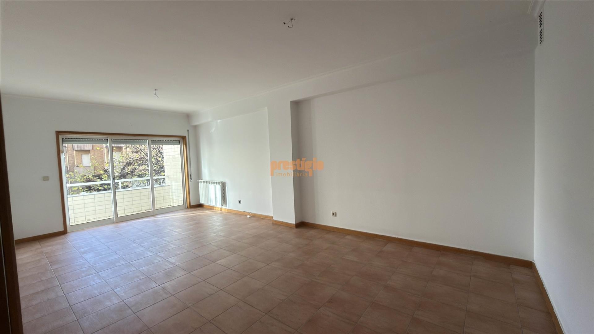 Apartamento T3 Arrendamento em Braga (São Vítor),Braga