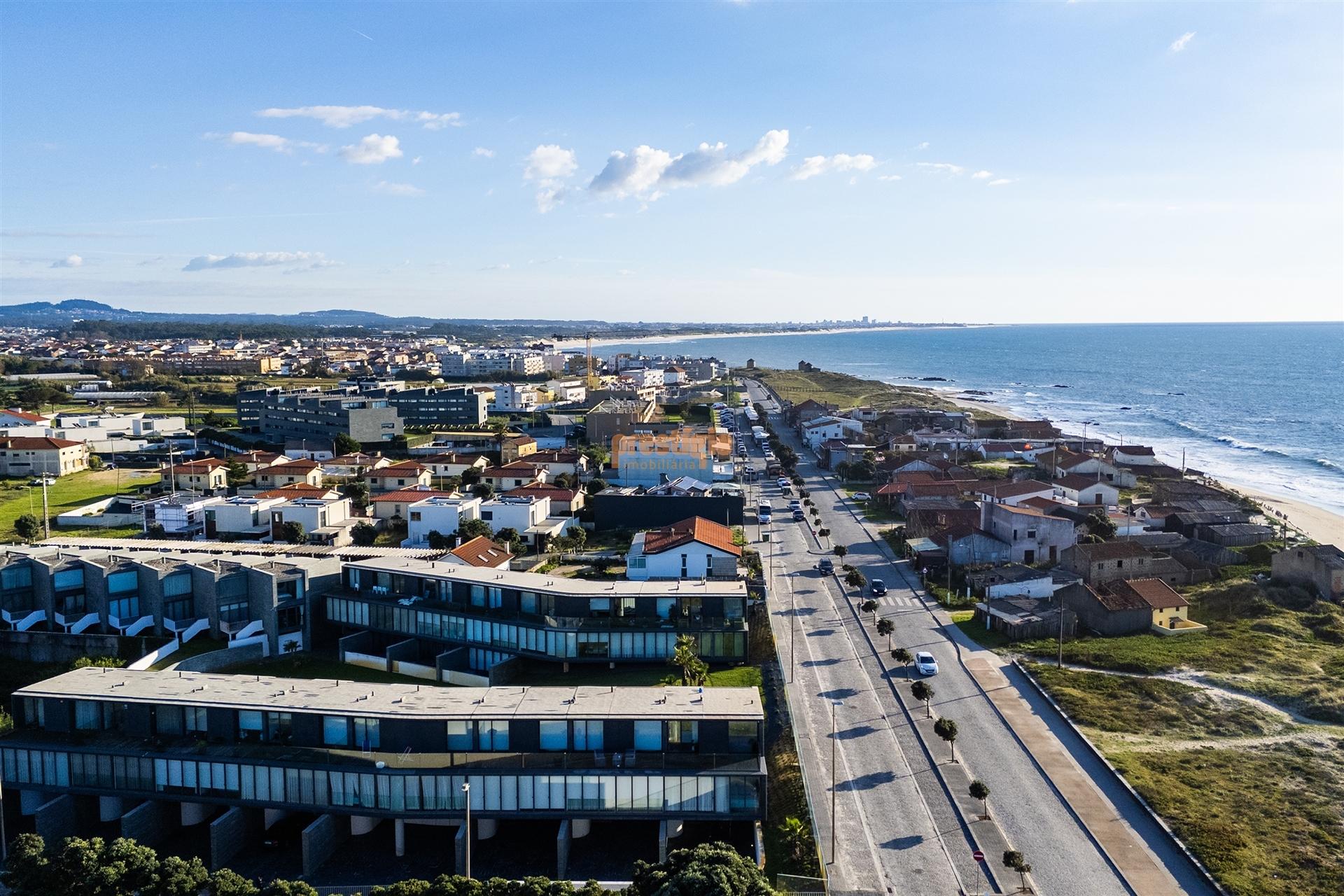 Moradia em Banda T4 Arrendamento em Apúlia e Fão,Esposende