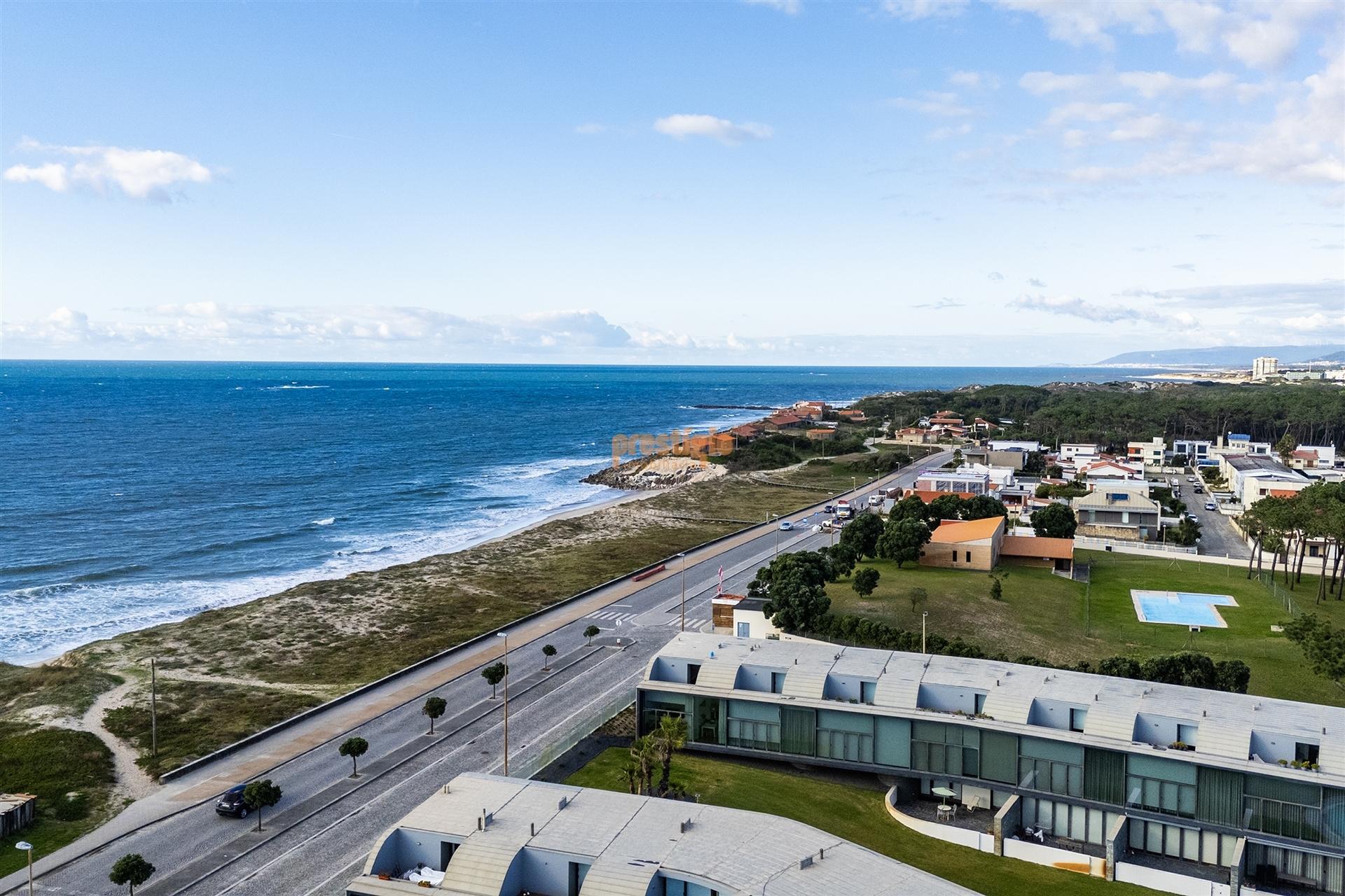 Moradia em Banda T4 Arrendamento em Apúlia e Fão,Esposende