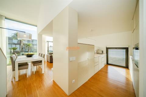 Moradia em Banda T4 Arrendamento em Apúlia e Fão,Esposende