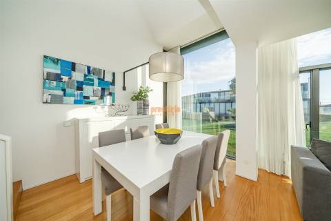 Moradia em Banda T4 Arrendamento em Apúlia e Fão,Esposende