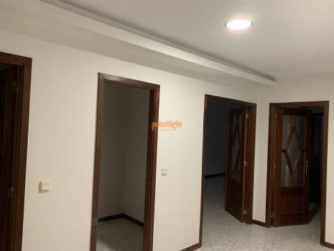 Apartamento T3 Arrendamento em Braga (São Vítor),Braga