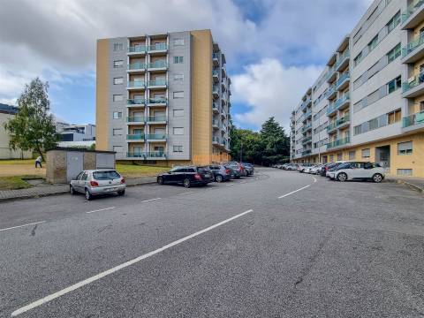 Apartamento T2 Arrendamento em Nogueira, Fraião e Lamaçães,Braga
