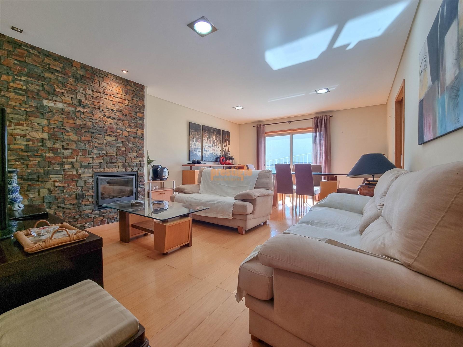 Apartamento T2 Arrendamento em Nogueira, Fraião e Lamaçães,Braga