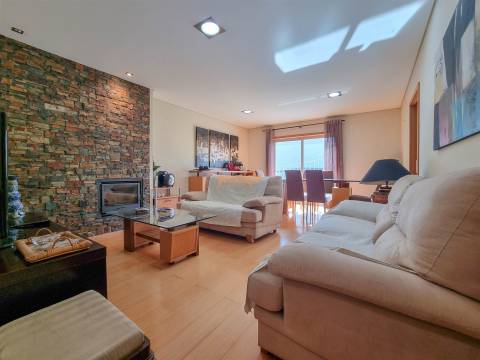 Apartamento T2 Arrendamento em Nogueira, Fraião e Lamaçães,Braga