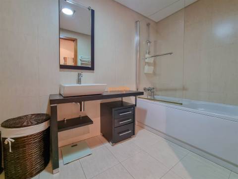 Apartamento T2 Arrendamento em Nogueira, Fraião e Lamaçães,Braga