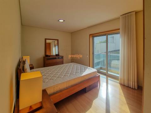 Apartamento T2 Arrendamento em Nogueira, Fraião e Lamaçães,Braga