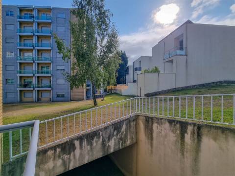 Apartamento T2 Arrendamento em Nogueira, Fraião e Lamaçães,Braga