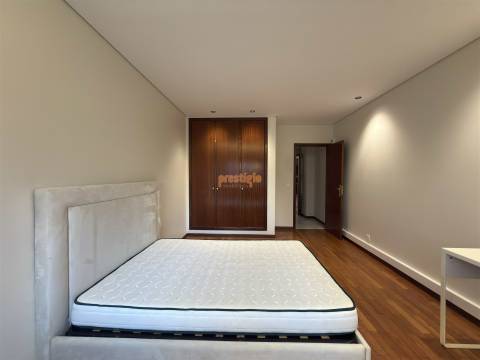 Apartamento T3 Arrendamento em Braga (São Vítor),Braga