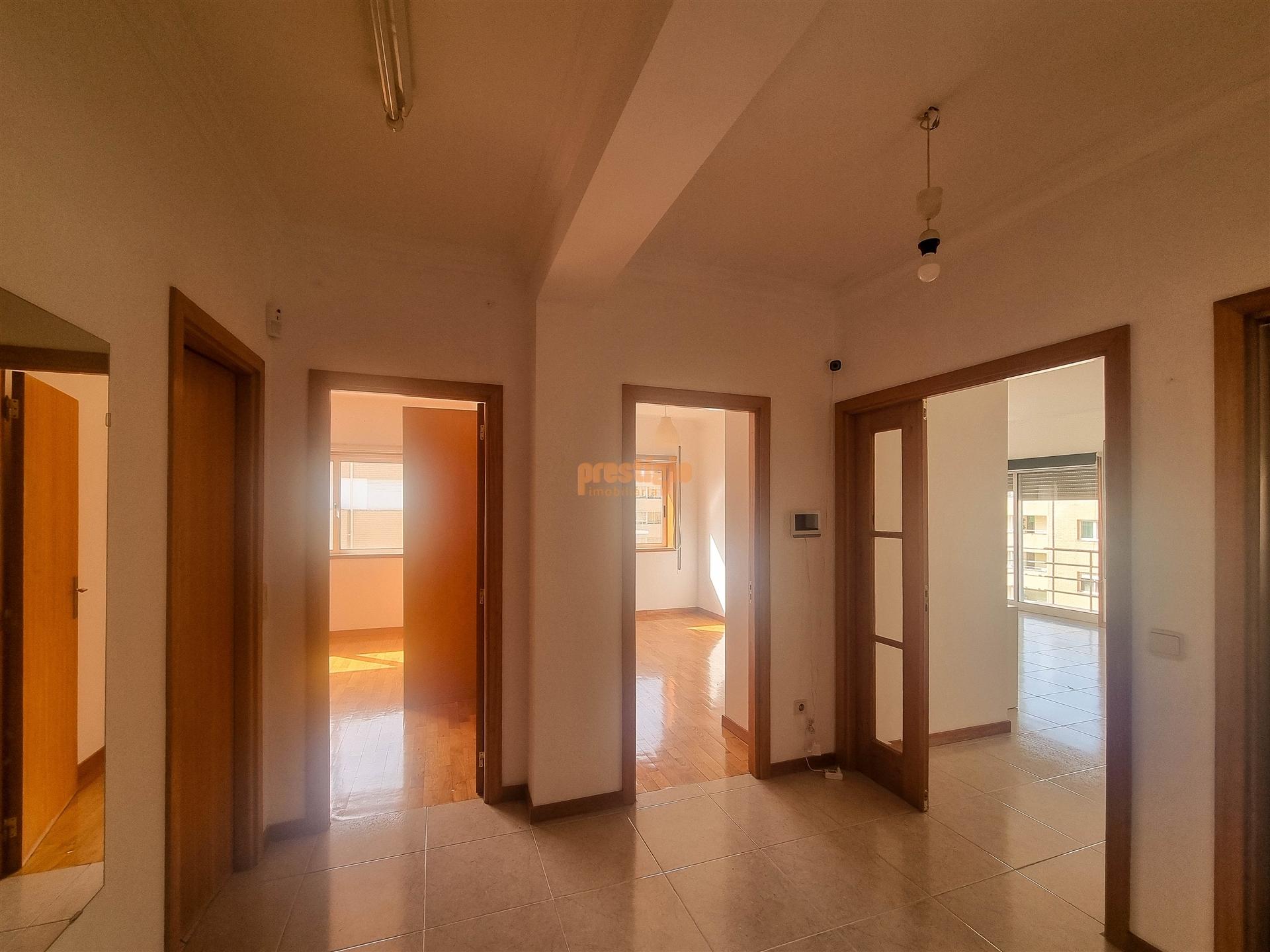 Apartamento T2 Arrendamento em Braga (São Vicente),Braga