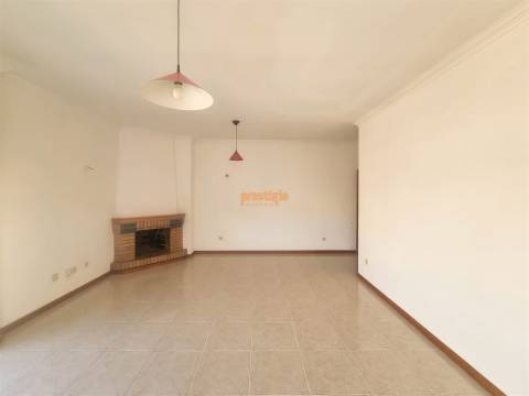 Apartamento T2 Arrendamento em Braga (São Vicente),Braga