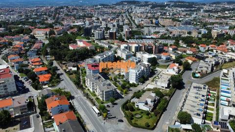 Apartamento T3 Venda em Nogueira, Fraião e Lamaçães,Braga