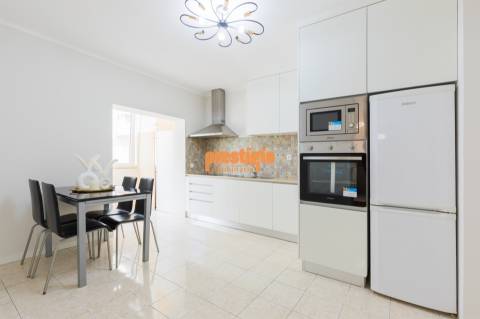 Apartamento T3 Venda em Nogueira, Fraião e Lamaçães,Braga