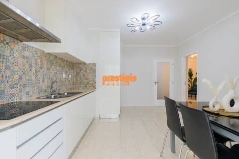 Apartamento T3 Venda em Nogueira, Fraião e Lamaçães,Braga