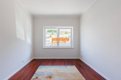 Apartamento T3 Venda em Nogueira, Fraião e Lamaçães,Braga