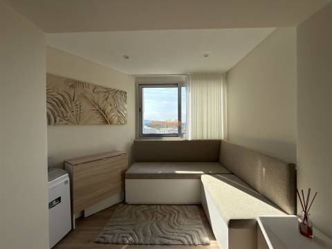 Apartamento T3 Arrendamento em Bougado (São Martinho e Santiago),Trofa