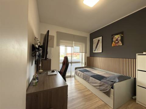 Apartamento T3 Arrendamento em Bougado (São Martinho e Santiago),Trofa