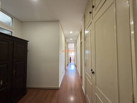 Apartamento T4 Arrendamento em Braga (São José de São Lázaro e São João do Souto),Braga