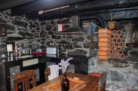 Moradia T2+1 Venda em Prazeres,Calheta (Madeira)