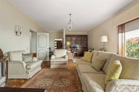 Moradia T4 Venda em Funchal (Santa Maria Maior),Funchal