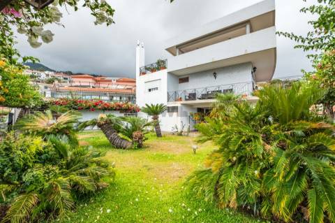 Moradia T4 Venda em Funchal (Santa Maria Maior),Funchal