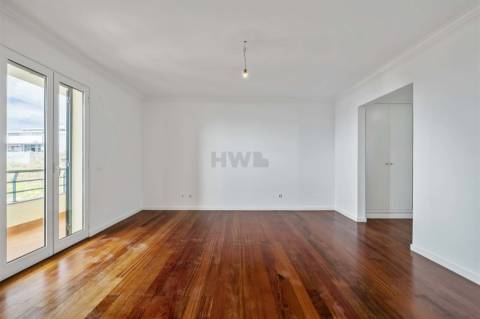 Moradia Geminada T3+1 Venda em Caniço,Santa Cruz