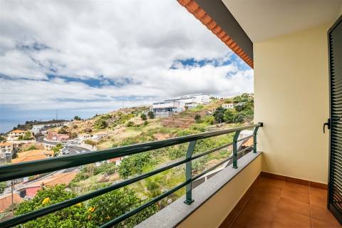 Moradia Geminada T3+1 Venda em Caniço,Santa Cruz