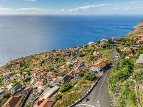 Moradia T4 Venda em Fajã da Ovelha,Calheta (Madeira)