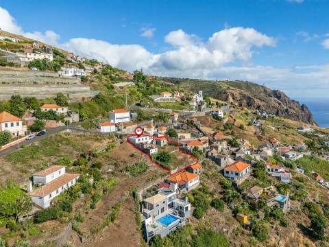 Moradia T4 Venda em Fajã da Ovelha,Calheta (Madeira)