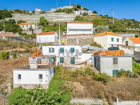 Moradia T4 Venda em Fajã da Ovelha,Calheta (Madeira)