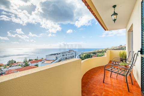 Apartamento T2 DUPLEX Venda em Caniço,Santa Cruz