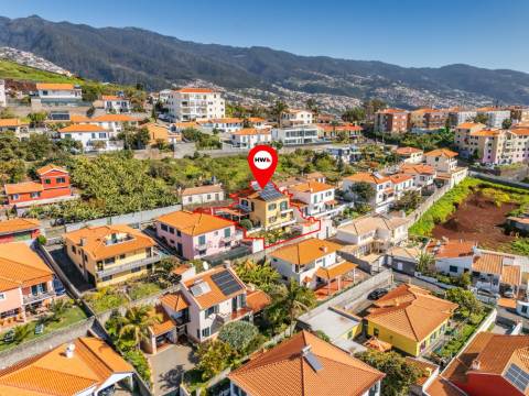 Moradia T4+1 Venda em Santo António,Funchal