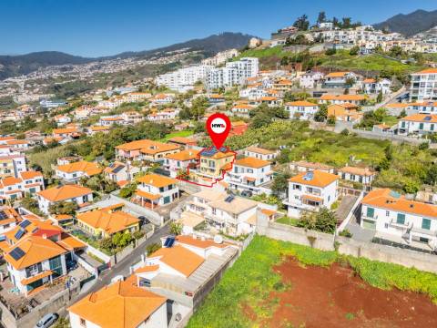 Moradia T4+1 Venda em Santo António,Funchal