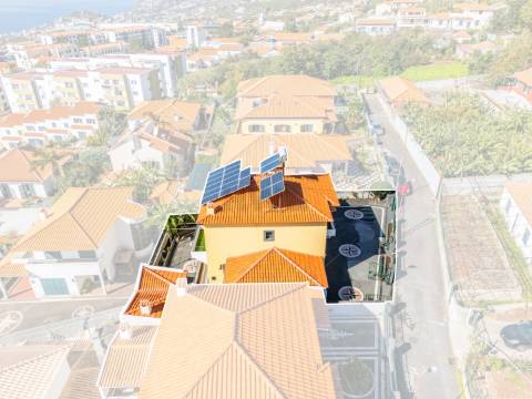 Moradia T4+1 Venda em Santo António,Funchal
