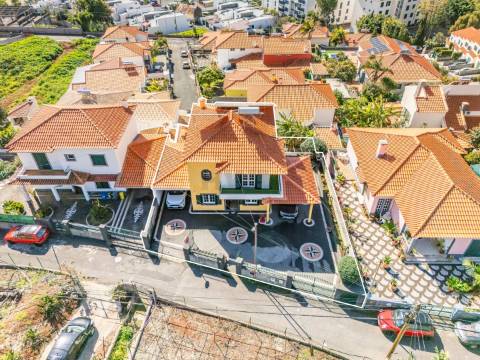 Moradia T4+1 Venda em Santo António,Funchal