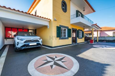 Moradia T4+1 Venda em Santo António,Funchal