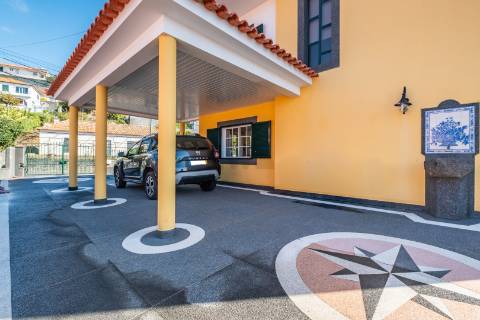 Moradia T4+1 Venda em Santo António,Funchal