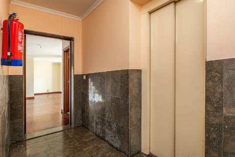 Apartamento T4 DUPLEX Venda em Caniço,Santa Cruz