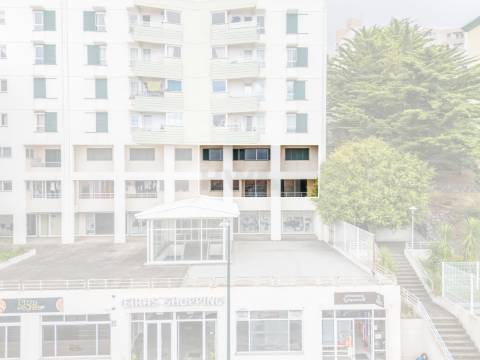 Apartamento T4 DUPLEX Venda em Caniço,Santa Cruz