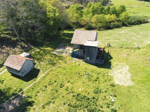 Moradia para Restaurar T3 Venda em Borba de Montanha,Celorico de Basto