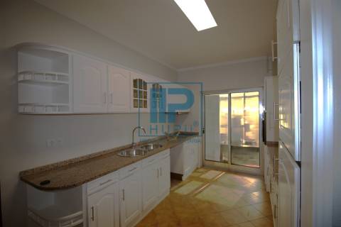 Apartamento T4 Venda em Oliveira, São Paio e São Sebastião,Guimarães