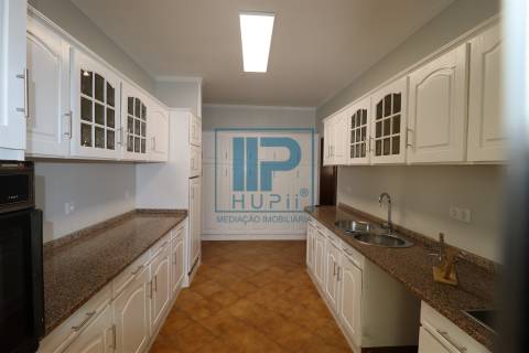 Apartamento T4 Venda em Oliveira, São Paio e São Sebastião,Guimarães