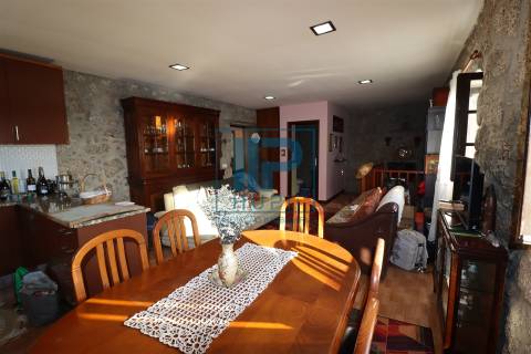 Moradia T2+1 Venda em Cantelães,Vieira do Minho
