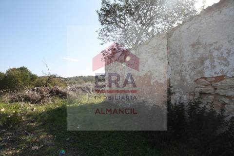 Moradia Devoluta T3 Venda em Loulé (São Clemente),Loulé