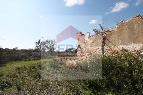 Moradia Devoluta T3 Venda em Loulé (São Clemente),Loulé